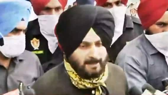 पंजाब में कांग्रेस का असली कैप्टन कौन? Amarinder Singh vs Navjot Singh Sidhu | हुंकार