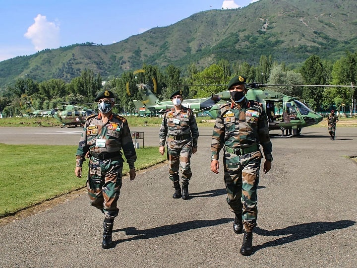 भारत-पाकिस्तान के बीच शांति-समझौते का आज 100वां दिन, कश्मीर पहुंचे सेना प्रमुख ने किया फॉर्वर्ड लोकेशन का दौरा
