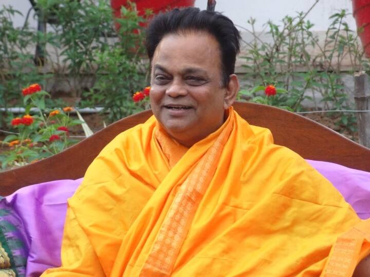 sexual harrasment complaint summon to shivsangar baba மாணவிகளுக்கு பாலியல் தொல்லை : 11-ஆம் தேதிக்குள் ஆஜராக சிவசங்கர் பாபாவுக்கு சம்மன்