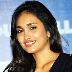 सुशांत सिंह राजपूत सहित इन सितारों की मौत पर हर कोई रोया, बेहद कम उम्र में इन सेलेब्स ने दुनिया को कह दिया अलविदा