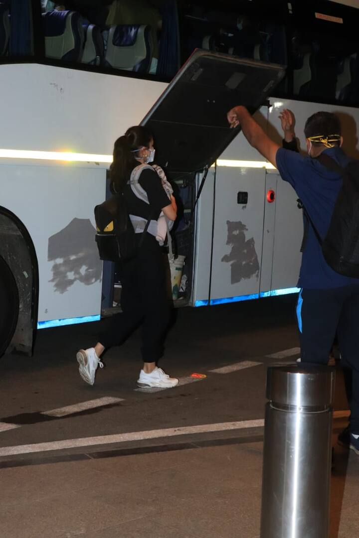 Bollywood actress Anushka Sharma and her baby daughter Vamika have also accompanied Virat for the tour.[pic credit: Manav Manglani]