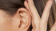 Covid Symptoms | कमी ऐकू येणे, कोरोनाचं नवं लक्षण? कोरोनाच्या दुसऱ्या लाटेत संसर्गाची लक्षणं वाढली