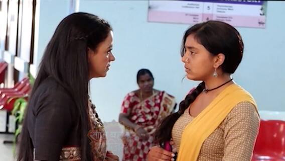 Imlie gives a befitting reply to Malini's mother