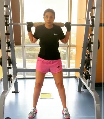 Parineeti Chopra Engages In Heavy Lifting For Now Parineeti Chopra Engages In Heavy Lifting For Now