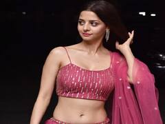 Vedhika | காவியத் தலைவி வேதிகாவின் அசத்தலான புகைப்படங்கள்