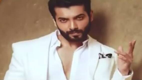 Sharad Malhotra happy in hanging out with Divyanka and Vivek