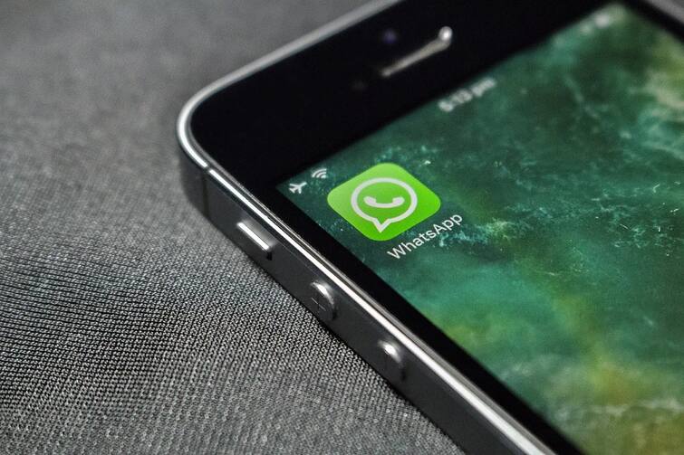 WhatsApp to soon let you access account from four linked devices WhatsApp Account Link: একইসঙ্গে চার ডিভাইস থেকে অ্যাকসেস, নতুন ফিচার আনছে হোয়াটসঅ্যাপ