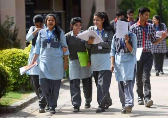 Rajasthan Board class 12th practical exams postponed due to increasing case of covid RBSE 12th Practical Exams 2022: राजस्थान बोर्ड 12वीं की प्रैक्टिकल परीक्षाएं स्थगित, कोविड के कारण लिया गया फैसला