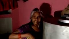 इटावा: वैक्सीन लगवाने के डर से टंकी के पीछे छिपीं बुजुर्ग महिला