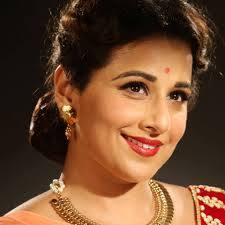 વિદ્યાબાલન જેવી હેલ્ધી અને ગ્લોઇંગ  સ્કિન માટે અપનાવો આ બ્યુટી ટિપ્સ, આ રીતે કરો સ્કિનને ડિટોક્સ