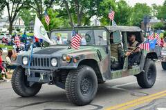 ਸਪਰਿੰਗਫੀਲਡ ਦੀ ਸਾਲਾਨਾ ‘ਮੈਮੋਰੀਅਲ ਡੇਅ ਪਰੇਡ’ ਵਿੱਚ ਵਿਸ਼ਵ ਯੁੱਥਾਂ ’ਚ ਸ਼ਹੀਦ ਹੋਏ ਅਮਰੀਕਨ ਅਤੇ ਸਿੱਖ ਫੌਜੀਆਂ ਨੂੰ ਦਿੱਤੀ ਗਈ ਸ਼ਰਧਾਂਜਲੀ