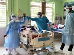 बिहारः मरीज कोरोना से लड़ सकें इसलिए कोविड वार्ड में ही कराया जा रहा मनोरंजन, डांस कर बढ़ा रहे हौसला