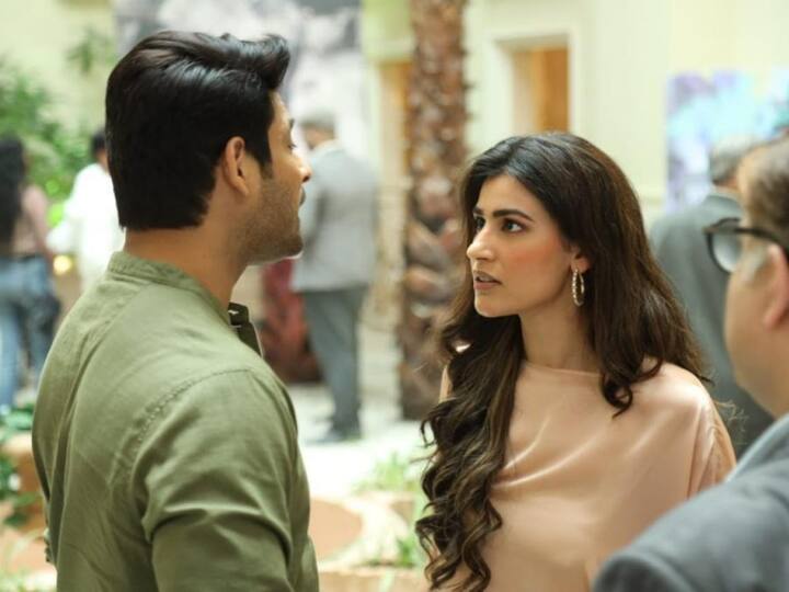 Popular TV actor Sidharth Shukla has managed to receive an overwhelming response for his performance in ‘Broken But Beautiful 3’. The ‘Balika Vadhu’ actor, who made his digital debut with the romantic saga, has created ripples with his sizzling chemistry with co-star Sonia Rathee in ‘BBB 3’.