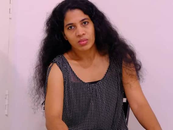 मॉर्फ्ड पॉर्न वीडियो वायरल होने के बाद रो पड़ी एक्ट्रेस, बोलीं- डर लग रहा है...