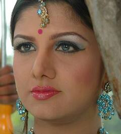 HBD Rambha: உயிருக்குள் மின்னல் அடித்தது என்ன... ரம்பா பெர்த் டே ஸ்பெஷல்!