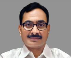 अकोला जिल्हाधिकाऱ्यांच्या नावानं बनावट फेसबुक अकाऊंट बनवत पैशांची मागणी, कनेक्शन राजस्थानपर्यंत!