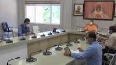 CM Yogi की टीम 9 के साथ अहम बैठक, क्या बचे हुए 10 जिले भी होंगे 'UNLOCK' ?
