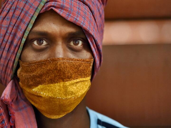 “While urban unemployment rate reached almost 15 percent in May 2021, the Mahatma Gandhi National Rural Employment Guarantee Act implementation witnessed massive payment lags – the states and UTs of Jammu & Kashmir, Bihar, West Bengal and Uttar Pradesh registered maximum payment delays,” it informs. (Representative Photo: PTI)