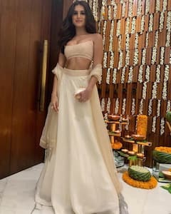 Tara Sutaria के इन 5 खूबसूरत लहंगों पर आप भी हार जाएंगी अपना दिल