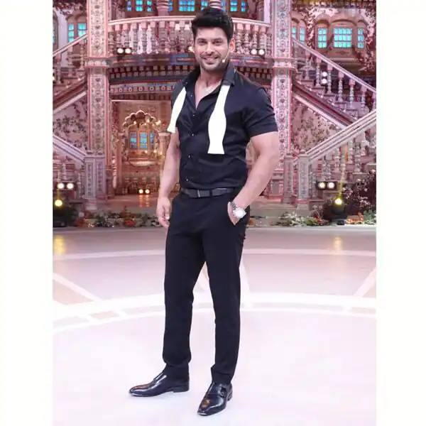 'ब्रोकन बट ब्यूटीफुल 3' अगस्त्य और रूमी की लव स्टोरी है. एक एस्पिरिंग डायरेक्टर अगस्त्य को रूमी देसाई से प्यार हो जाता है. उनकी दुनिया अलग है और वे अलग-अलग चीजें भी चाहते हैं, जो दिल के दर्द का एक आदर्श नुस्खा है.