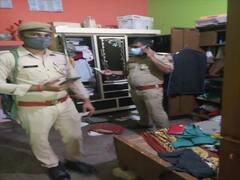 ग्रेटर नोएडा में बदमाशों ने बच्चों समेत दंपति को बंधक बनाकर डाली डकैती, लाखों के आभूषण व नगदी लूटी