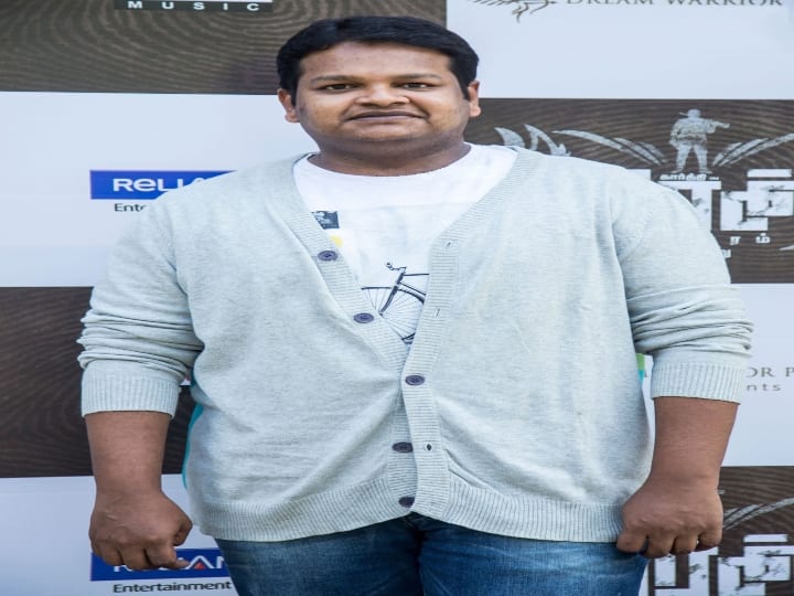 Music Director Ghibran wants to sell his Sahoo theme music in NFT to raise funds for Covid 19 relief works Corona Relief | சாஹோ தீமை வைத்து கொரோனா நிவாரண நிதி திரட்டும் இசையமைப்பாளர் ஜிப்ரான் !