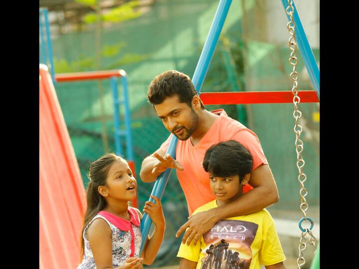 பசங்க 2ல் குழந்தை நட்சத்திரங்களுடன் சூர்யா