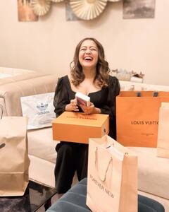 Neha Kakkar Birthday: উপহারে দামি ফোন, ব্যাগ, নেহার জন্মদিন রোহনপ্রীতময়