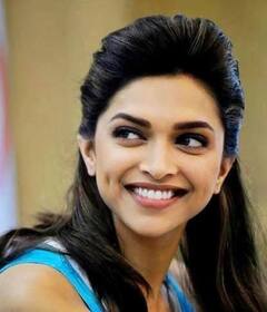 Shah Rukh Khan से लेकर Deepika Padukone तक, अपने डिंपल Look से फैंस के दिलों पर राज करते हैं ये बॉलीवुड स्टार्स