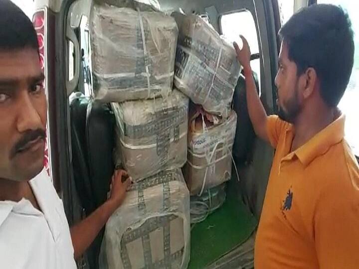 Bihar: The smuggler was delivering liquor under the guise of goods, the police arrested; Foreign liquor boxes recovered ann सामानों की आड़ में शराब की डिलीवरी कर रहा था तस्कर, पुलिस ने किया गिरफ्तार; विदेशी शराब की पेटियां बरामद