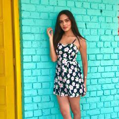 करन मेहरा पर लगे Extramarital अफेयर के आरोप के बीच चर्चा में हैं Himanshi Parashar, जानिए कौन हैं