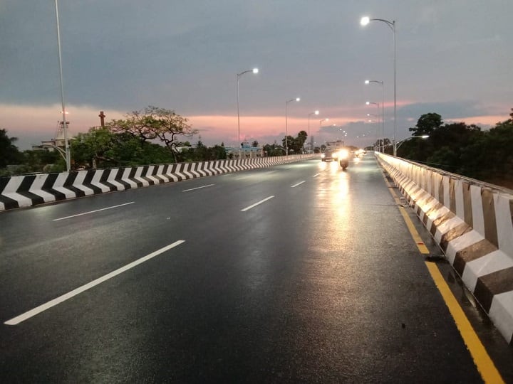 ஈரமான சென்னை சாலைகள்