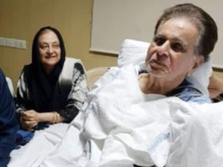 Dilip Kumar Discharged From Hospital, Thanks Fans For ‘Prayers’ Dilip Kumar Discharged From Hospital, Thanks Fans For ‘Prayers’