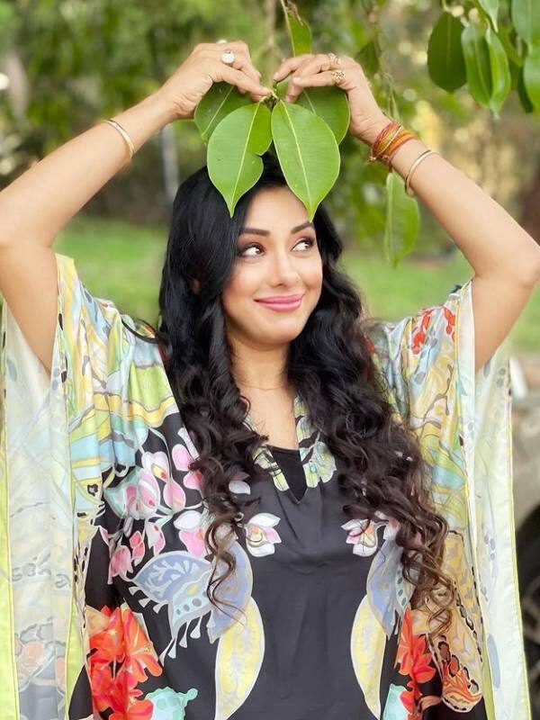 शो में अनुपमा का मुख्य किरदार निभाने वाली एक्ट्रेस रूपाली गांगुली ने होटल मैनेजमेंट में डिग्री ले रखी है.