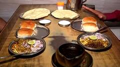 Maharashtra Unlock : खाद्यपदार्थ चाखण्यासाठी खवय्ये उपाहारगृहात, नाशिकमधील आढावा