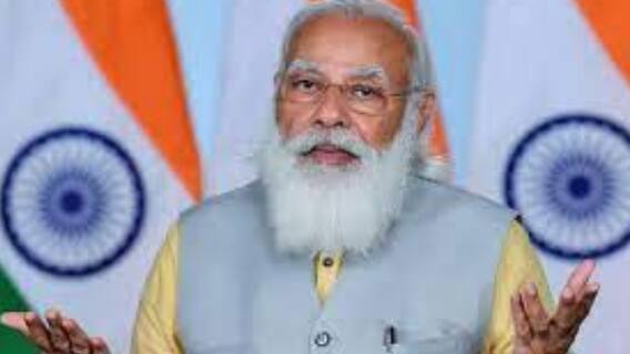 केंद्र ने उठाया वैक्सीनेशन का जिम्मा...कांग्रेस ने साधा केंद्र पर निशाना | India Chahta Hai