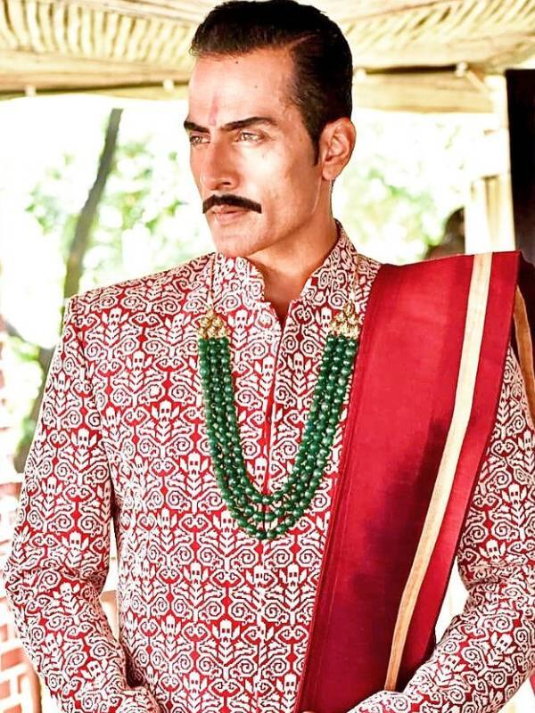 शो में वनराज का किरदार निभाने वाल सुधांशु पांडे आर्मी स्कूल से ग्रेजुएट हैं और वह एक आर्मी ऑफिसर बनना चाहते थे.