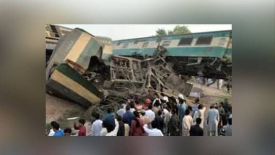 Pakistan Train Accident: একই লাইনে দুই যাত্রীবাহী ট্রেন! পাকিস্তানের সিন্ধু প্রদেশে রেল দুর্ঘটনায় মৃত কমপক্ষে ৩০