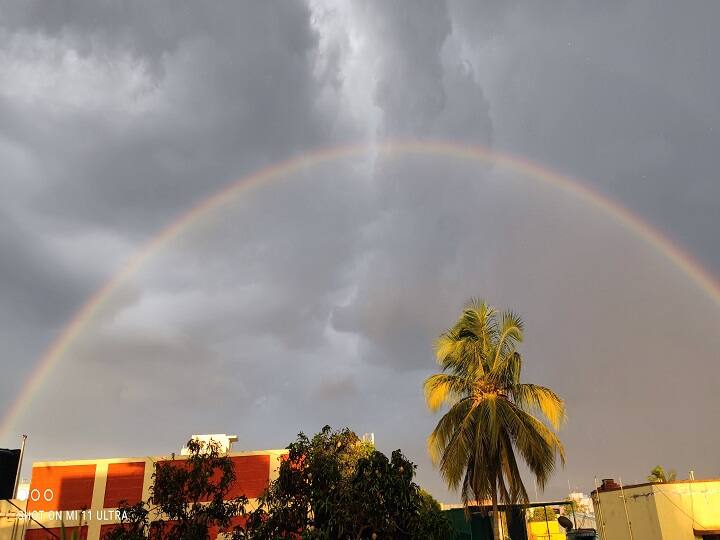 சென்னையை வளைத்த வானவில்