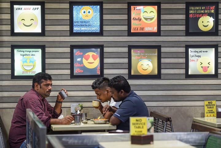 The BMC on Friday said it is working towards formulating a plan for vaccinating the employees of restaurants and hotels.(Image Source: PTI)