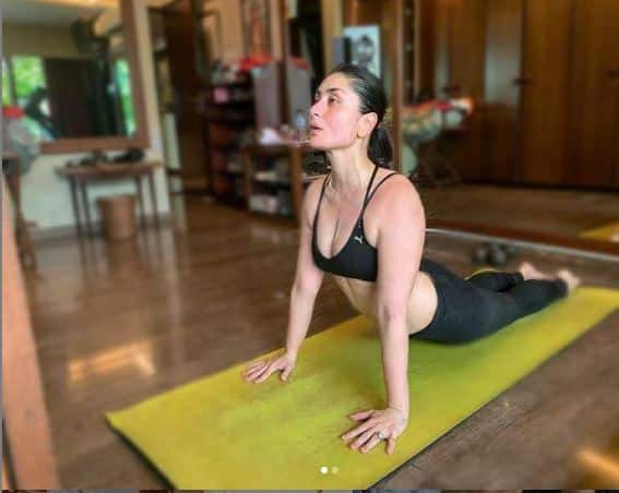 सूर्य नमस्कार से वजन कम करती हैं Kareena Kapoor, जानिए सूर्य नमस्कार का तरीका और फायदे