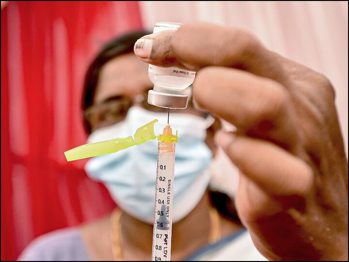 25 crore doses of vaccine given so far in the country govt made a big achievement Corona Vaccination: देश में अब तक दी गईं वैक्सीन की 25 करोड़ डोज़, सरकार ने बताया बड़ी उपलब्धि