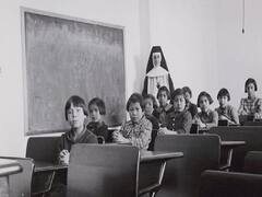 Photos | 215 எலும்புகூடுகள்.. உலகை உலுக்கிய சம்பவம்.. மர்ம பள்ளியின் புகைப்படங்கள்!