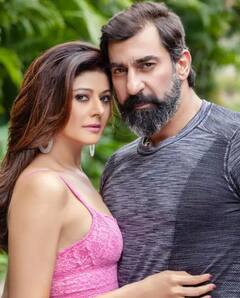 Pooja Batra ਨੇ ਪਤੀ Nawab Shah ਨਾਲ ਸ਼ੇਅਰ ਕੀਤੀਆਂ ਬੇਹੱਦ ਬੋਲਡ ਤਸਵੀਰਾਂ, ਫੈਨਸ ਨੂੰ ਪਸੰਦ ਆਈ ਦੋਵਾਂ ਦੀ ਕੈਮਿਸਟਰੀ