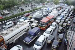 Mumbai Unlock: দু’মাস লকডাউনের পর আনলক পর্ব শুরু মুম্বইয়ে, ফিরল যানজট, ভিড়