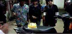 Six Youth Arrested For Cutting Cake With Sword On Birthday Celebration Tossing Away Social Distancing