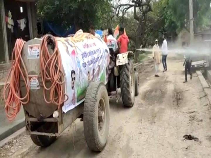 Rahu Gandhi sent tanker with Sanitizer to Amethi for Sanitization ann अमेठी में राहुल गांधी के भेजे सैनिटाइजर वाले टैंकर से गांव-गांव सैनिटाइजेशन अभियान शुरू, कांग्रेसियों ने कमर कसी