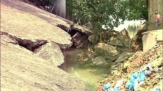 Kolkata river bank: কটালের আগেই কলকাতার একাধিক গঙ্গার ঘাটে ভাঙন, কাল সেচ দফতরের সঙ্গে জরুরি বৈঠকে পুরসভা
