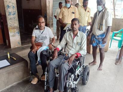delay in distributing para quad kit spinal injured person seeks mercy killing . தாமதமாகும்  Para -quad Kit : மரணத்துடன் போராடும்  தண்டுவடம் பாதித்த மாற்றுத்திறனாளிகள்!