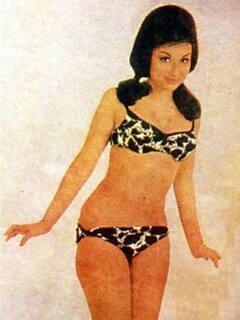 बहुत पुराना है बिकिनी ट्रेंड, शर्मीला टैगौर से लेकर डिंपल कपाड़िया तक ने दिए ये बोल्ड पोज, मचा खूब हंगामा